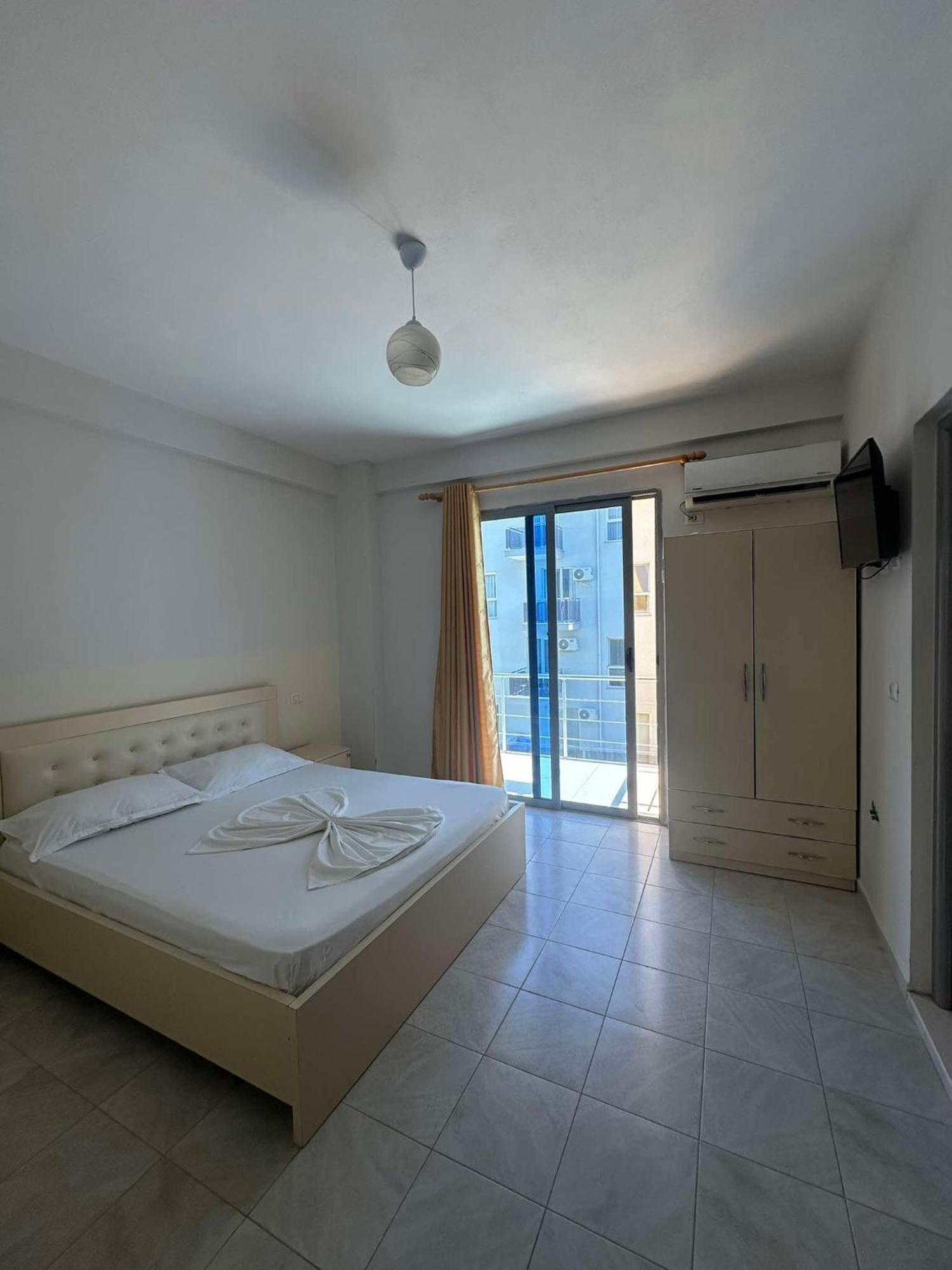 Deor Hotel Shëngjin Extérieur photo